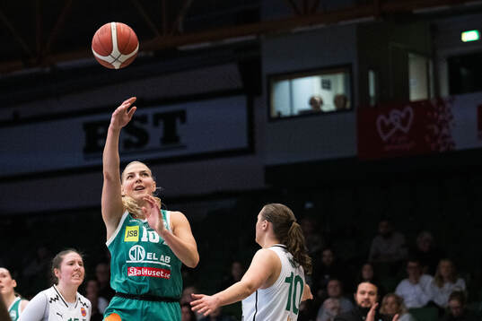 Alviks Olivia Harm och Södertäljes Maria Jespersen