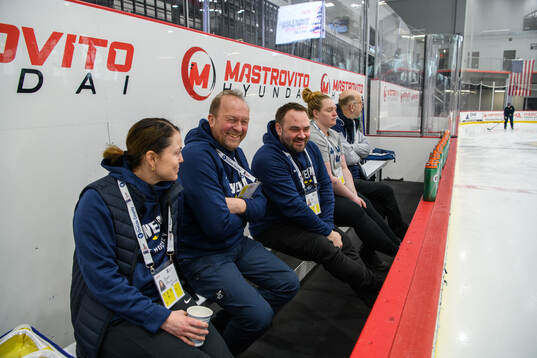 Physiotherapist Elin Stenberg, Equipment manager Benny