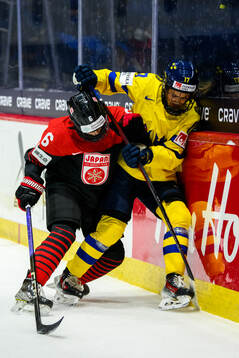 Kohane Sato of Japan and Sofie Lundin of Sweden