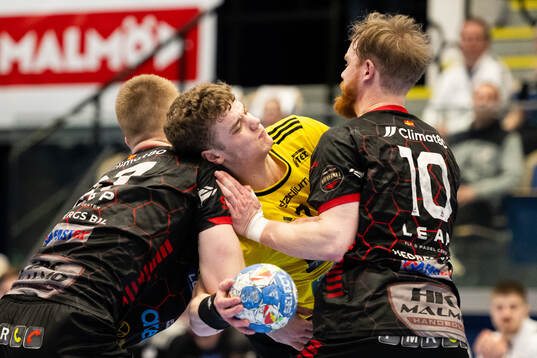 HK Malmös Magnus Persson och Hugo Stuivers mot Sävehofs