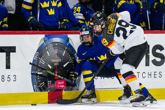 Wilma Sundin of Sweden and Nina Christof of Germany
