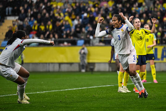 Wendie Renard of France celebrating the 0-1 goal