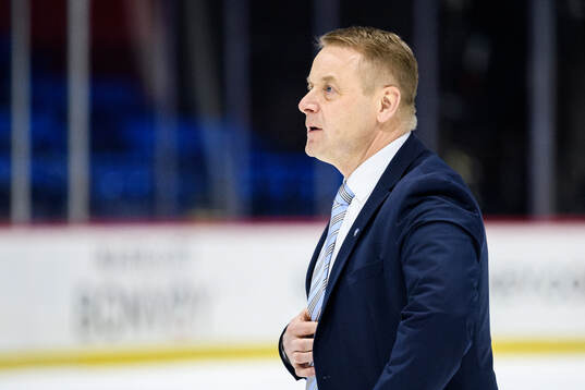Head coach Juusu Toivola of Finland