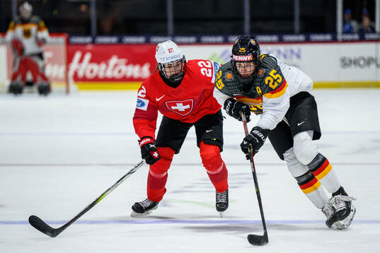 Sonja Leemann of Switzerland and Laura Kluge of Germany