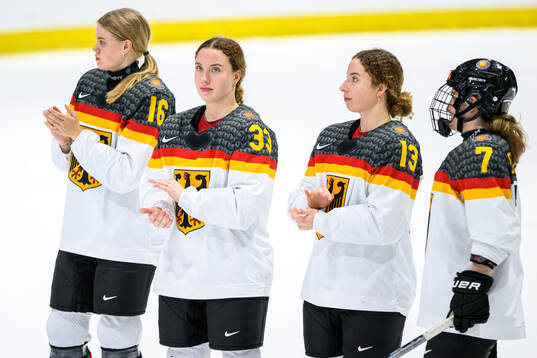 Jule Schiefer, Lilli Welcke, Luisa Welcke and Franziska