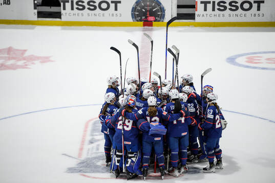 Players of USA celebrate