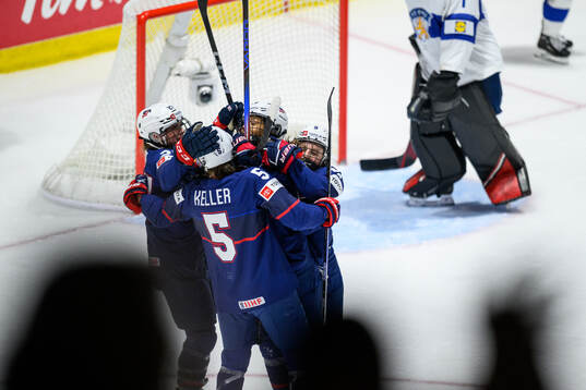 Bläddra bland fler bilder av 2024 IIHF Women's World Championship, Semifinal, USA - Finland