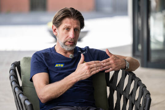 Head coach Tomas Axnér of the Swedish women's national