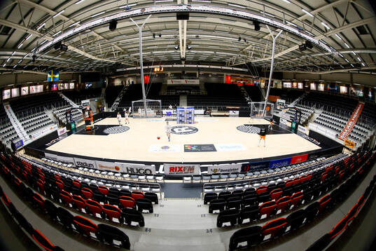 Stadium Arena före basketmatchen i herrarnas SBL mellan