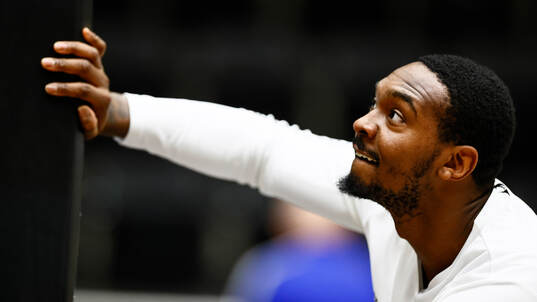 Luleås Ed Polite före basketmatchen i herrarnas SBL