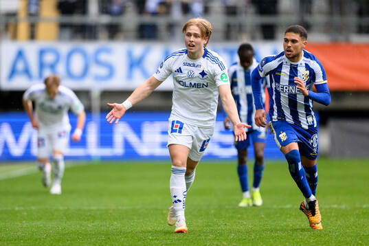 IFK Norrköpings Isak Andri Sigurgeirsson reagerar
