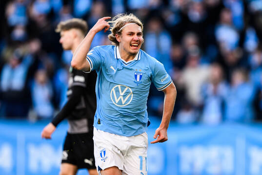 Malmö FFs Sebastian Nanasi jublar