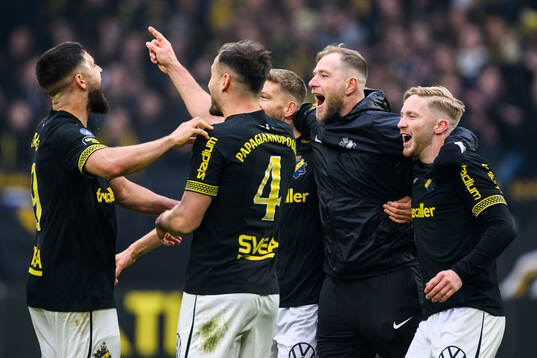 AIKs John Guidetti jublar