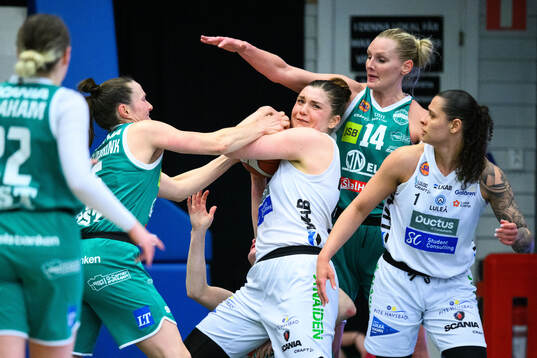 Södertäljes Frida Eldebrink, Luleås Josefin Vesterberg