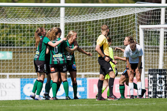 Varbergs Moa Ivarsson jublar