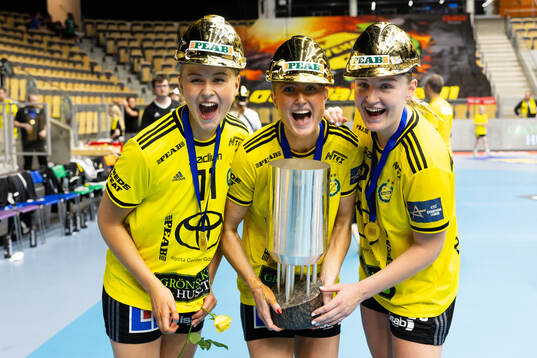 Sävehof Stina Wiksfors, Felicia Granat och Thea Blomst