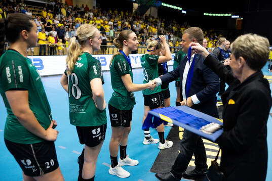 Önnereds Line Homdrom Rusten får sin silvermedalj