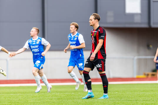 Östersunds Sebastian Karlsson Grach deppar