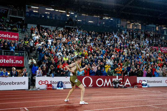 Jakob Ingebrigtsen of Norway celebrates