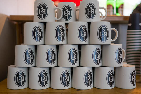 Kaffekoppar med Landskrona Bois loggan