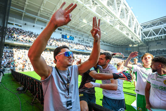 Hammarbys Jusef Erabi jublar
