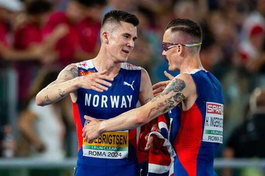 Jakob Ingebrigtsen of Norway celebrates with his brother