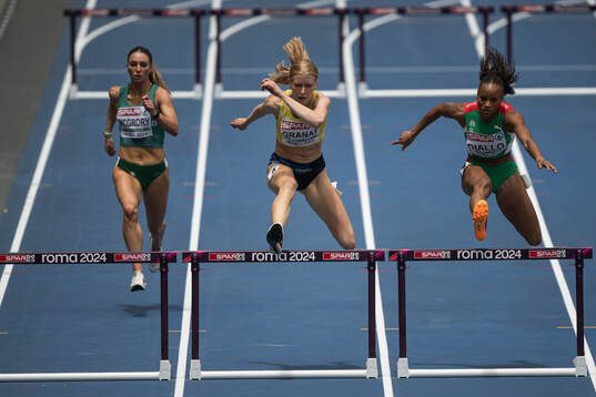 Moa Granat of Sweden and Fatoumata Binta Diallo of Spain