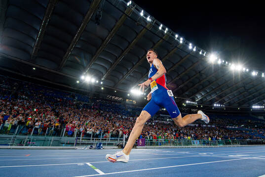 Jakob Ingebrigtsen of Norway crosses the finish line to win
