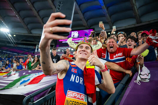 Jakob Ingebrigtsen of Norway takes a selfie with Rune