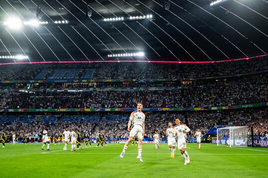 Florian Wirtz of Germany celebrates