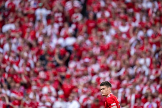 Joakim Mæhle of Denmark looks dejected