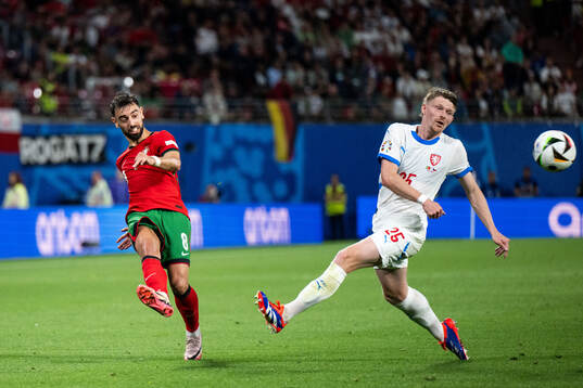 Bruno Fernandes of Portugal and Pavel Sulc of Czech Republic