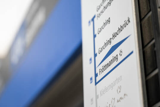 A sign at the U-bahn station at the arena