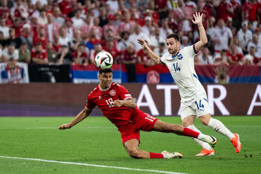 Alexander Bah of Denmark and Andrija Zivkovic of Serbia