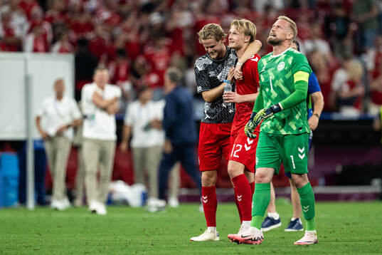 Morten Hjulmand, Kasper Dolberg and goalkeeper Kasper