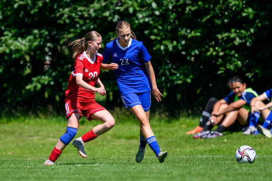 Lovis Åström, Selånger SK Fotboll och Felizia Nilsson