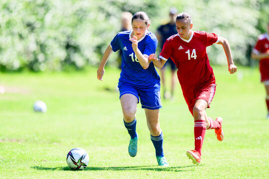 Stella Maiquez, Hammarby IF FF och Denize Minas,