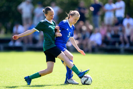 Lovisa Breland, Malmö FF Akademi och Thelma Falk, Lira BK