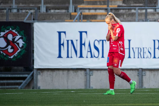KIF Örebros Molly Johansson deppar