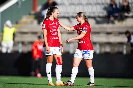 Trelleborgs Athinna Persson Lundgren och Elina Lenir deppar