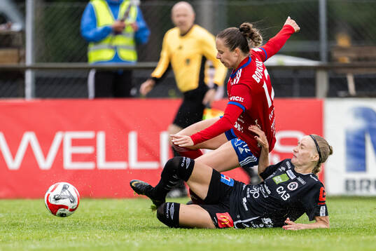 Vittsjös Tanya Boychuk och KIF Örebros Sanni Ojanen