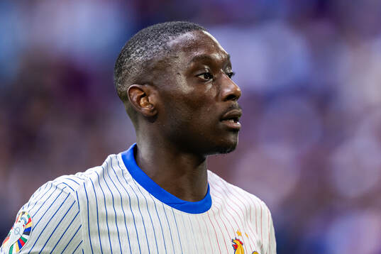 Randal Kolo Muani of France