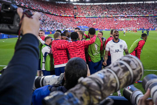 Ivan Toney of England celebrates