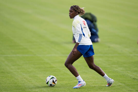Evelyn Ijeh of Sweden