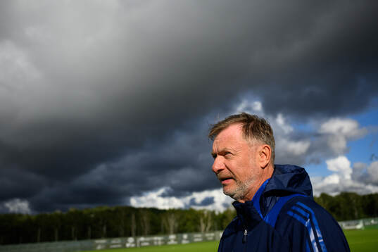 Head coach Peter Gerherdsson is being interviewed