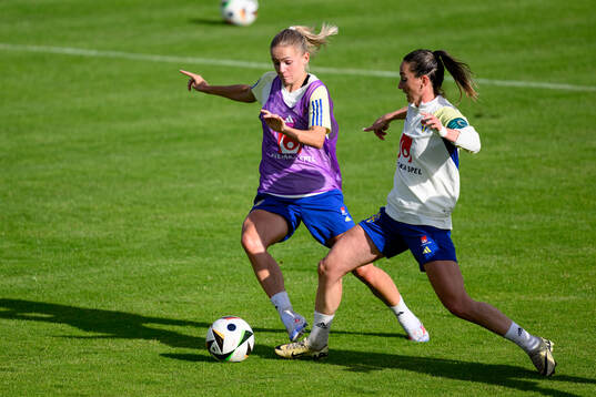 Hanna Lundkvist and Kosovare Asllani