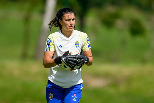 Goalkeeper Zecira Musovic