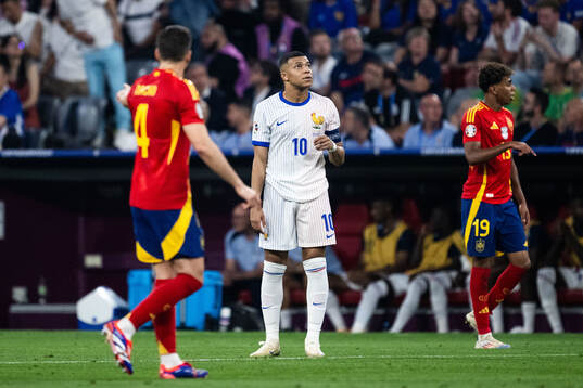 Bläddra bland fler bilder av UEFA Euro 2024, day 26, Semifinal, Spain - France