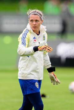 goalkeeper Jennifer Falk