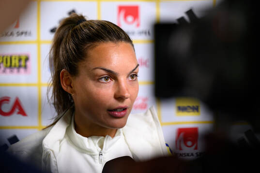 Johanna Rytting Kaneryd is being interviewed